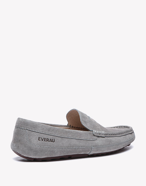 Beau in Grey