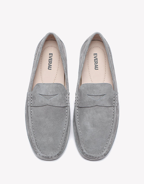 Beau in Grey