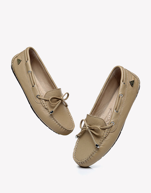 Frida in brown