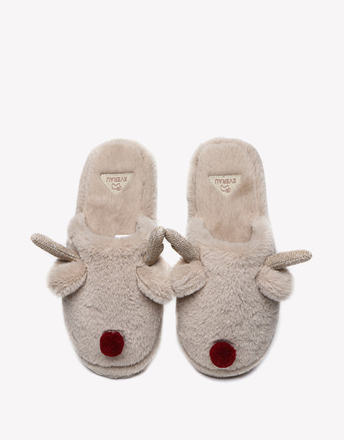Reindeer in nude