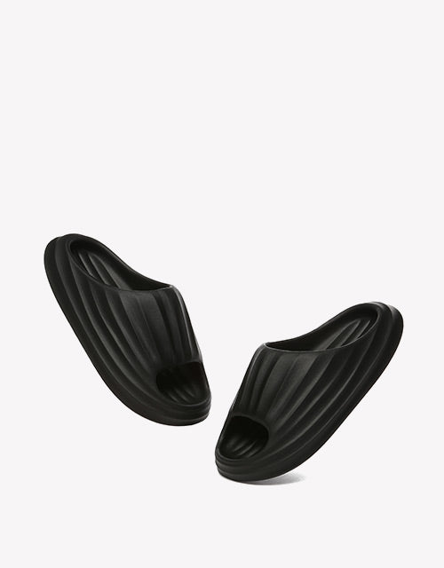 Men Cloud Slippers Plus in Black