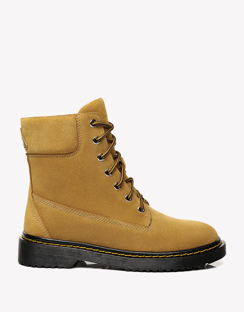 Explorer in chestnut