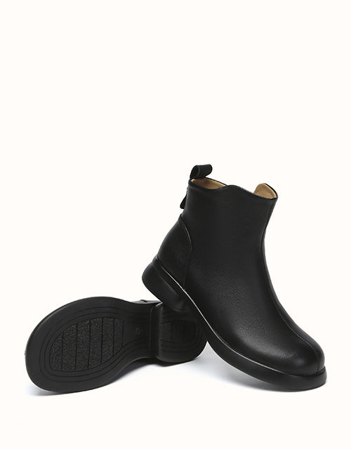 Chapple in Black