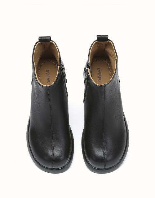 Chapple in Black