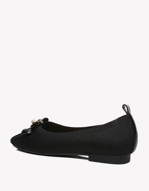 Yolanda in black