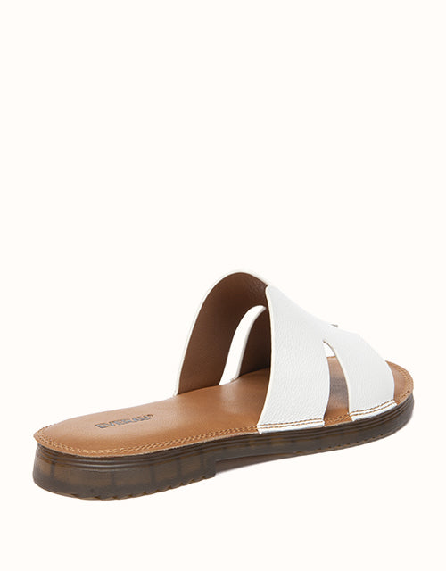 Clovey in White