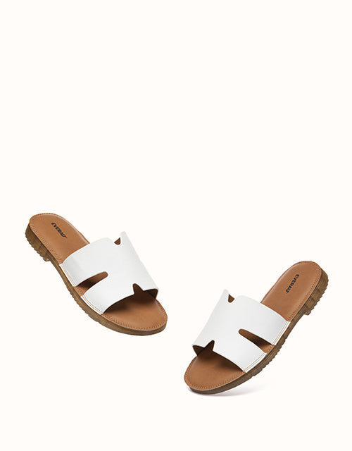 Clovey in White